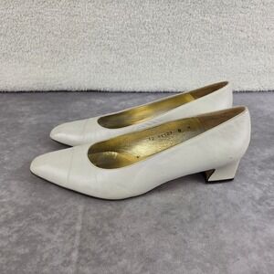 Timothy Hitsman Vintage White Leather Kitten Heel Pumps Almond Toe Dress Shoes